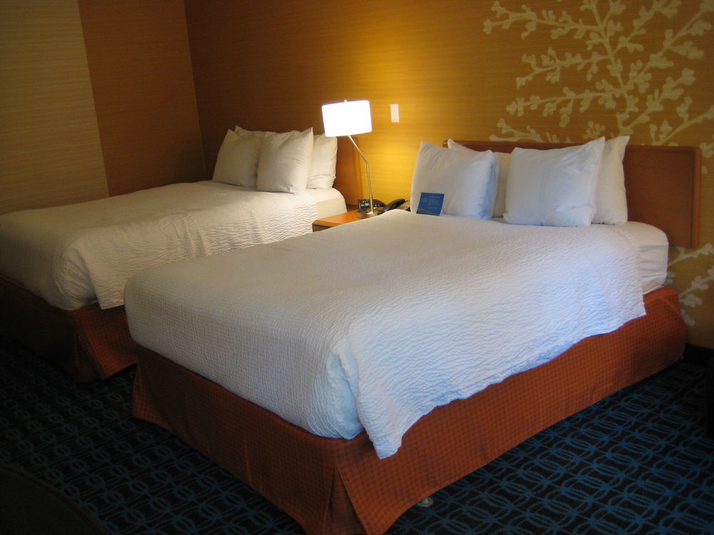 Fairfield Inn And Suites By Marriott San Jose Airport Exterior photo
