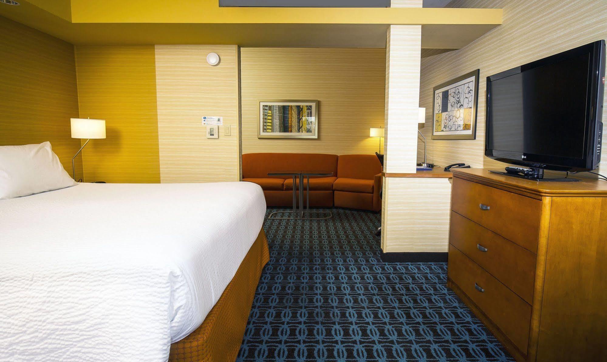 Fairfield Inn And Suites By Marriott San Jose Airport Exterior photo